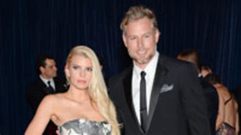 Jessica Simpson weds ex-NFL player Eric Johnson