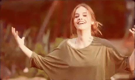 Barbara Palvin Gifs Page 80 WiffleGif