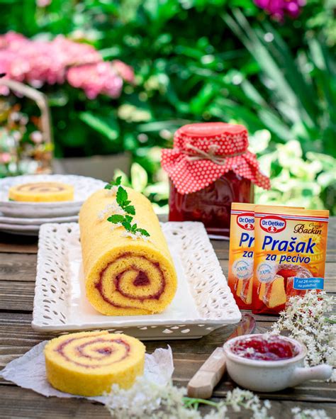 Rolat sa džemom od jagoda Dr Oetker Recepti