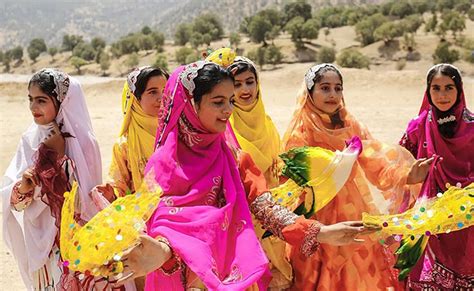 Traditional Clothing In Isfahan Kianpour Boutique Hotel Iran