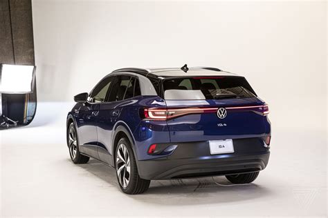 Volkswagen introduces ID 4 electric SUV with 250 miles of range and a ...