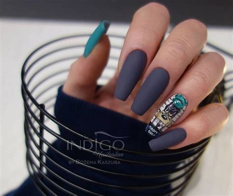 Bożena Kaszuba Indigo Nails na Instagramie Kolory Guilty i Call the