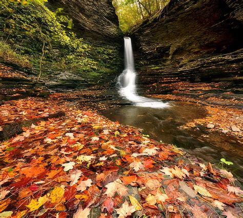 Hd Wallpaper Waterfalls In Between Rock Formation During Daytime