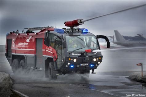 Das neue Flugfeldlöschfahrzeug Panther S für öffentliche Straße