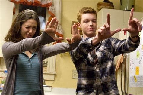 25 Behind-The-Scenes Photos From Shameless That Change Everything