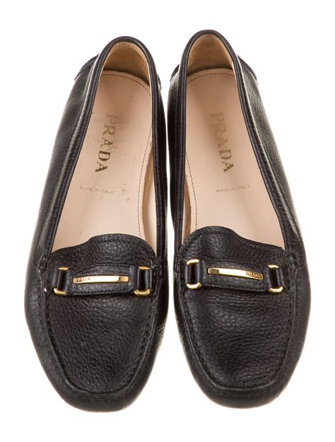 Prada Leather Loafers Shoes Pra433022 The Realreal