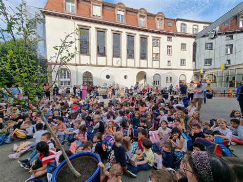 B N Diction Des Enfants Pour La Rentr E L Cole Institution Sainte