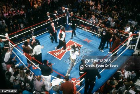 88 Bruno Vs Tyson Fight February 25 1989 Stock Photos High Res