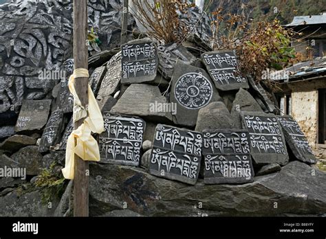 Heilige Mantren Fotos Und Bildmaterial In Hoher Auflösung Alamy