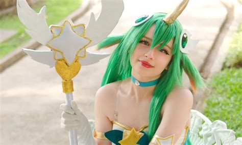 Ahri Guardi Estelar Neste Belo Cosplay De League Of Legends Da Ladyzoro