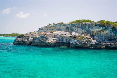 Thunderball Grotto This Awe Inspiring Adventure Comes In A Small