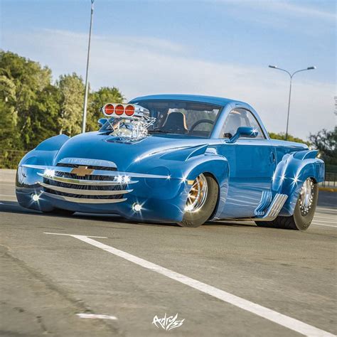 Chevrolet SSR "Hot Rod" Looks Like the Mother of Drag Racers ...