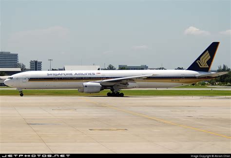 V Syb Boeing Singapore Airlines Abram Chan Jetphotos