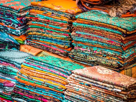 A Complete Guide To The Ubud Art Market Omnivagant