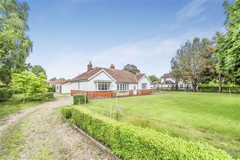 Bawtry Road Bessacarr Doncaster Dn4 2 Bedroom Detached Bungalow For