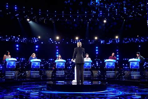 ‘weakest Link Renewed For Season 3 At Nbc Jane Lynch Back As Host Deadline