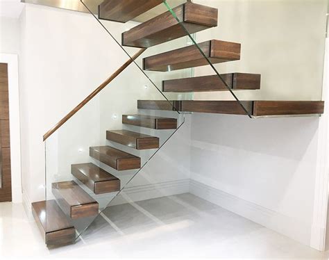 Cantilever Staircase Float Glass Balustrade Cantilever Staircase