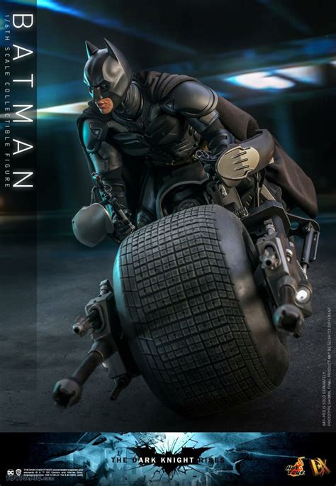 NEW PRODUCT HOT TOYS The Dark Knight Rises 1 6th Scale Batman