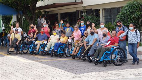 Entregan Sillas De Ruedas Y Andaderas Para Beneficio De Personas Con