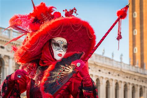 Carnaval de Venise : bas les masques