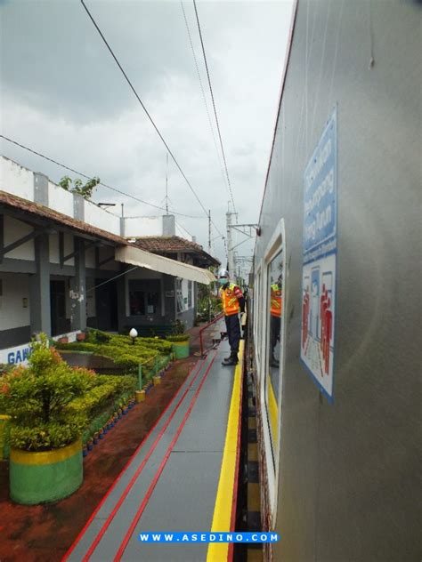 Info Transportasi Pengalaman Mencoba Pertama Kali Naik KRL Solo Jogja