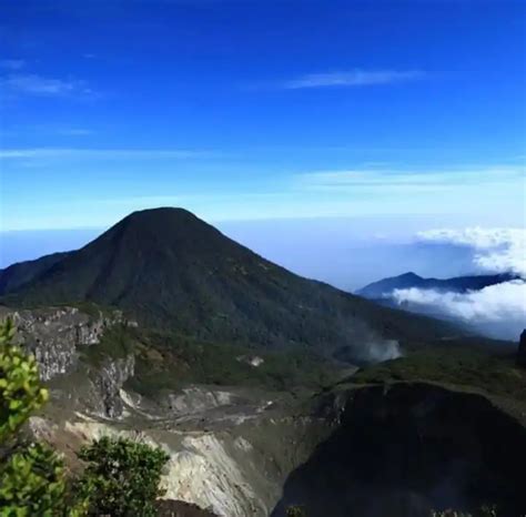 Menjelajahi Keindahan Wisata Alam Gunung Gede Pangrango – Sukabumi Ekspres