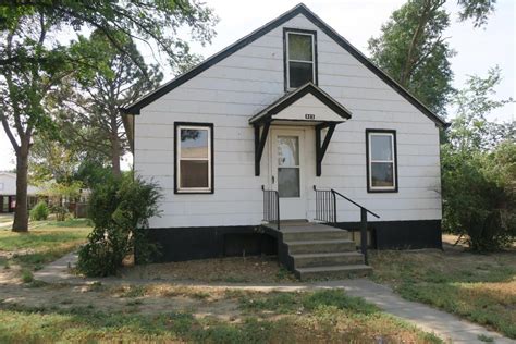 925 E Dakota Ave, Pierre, SD 57501 | Trulia