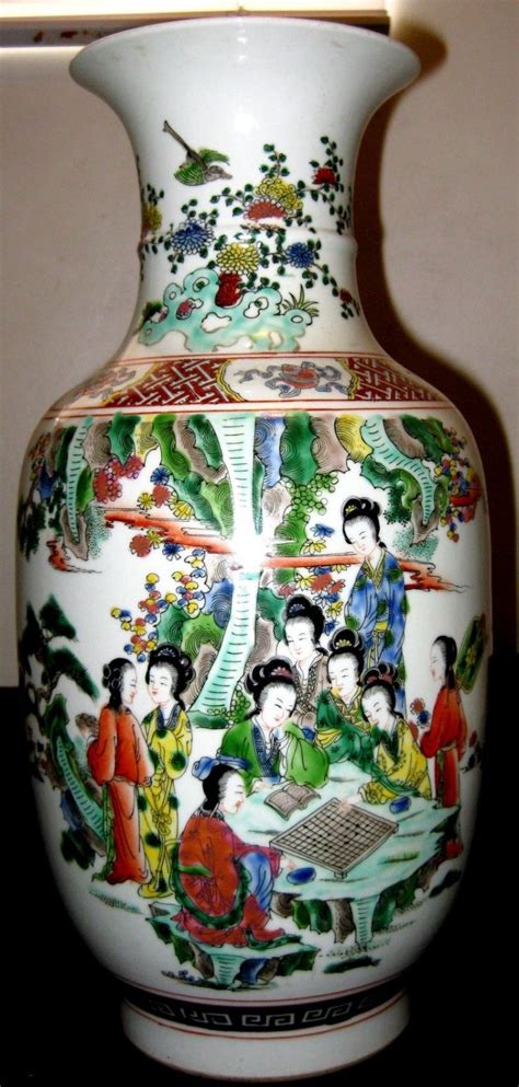 Antique Chinese Famille Rose Porcelain Vase 19th Century