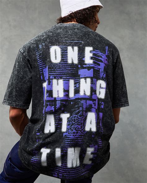 Buy Men S Black One Thing Typography Oversized Acid Wash T Shirt Online