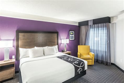 La Quinta Inn & Suites by Wyndham Flagstaff | Flagstaff, AZ Hotels