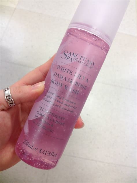 LauraAmanda REVIEW Sanctuary Spa White Lily Damask Rose Body Wash