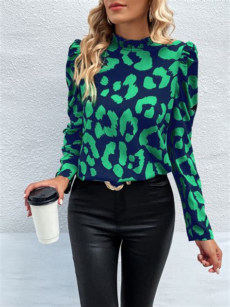 Shein Lune Blusa Con Estampado De Leopardo Fruncido De Cuello Alto De