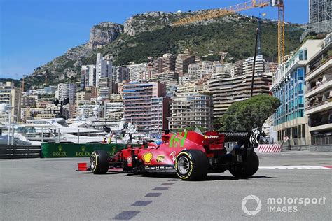 F1 Leclerc lidera dobradinha da Ferrari no TL2 em Mônaco