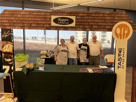 The Smiling Moose Saloon & Grill, LLC - Moose on the Loose Catering