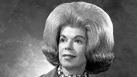 50 Women’s Hairstyles From The 1960s That Range From Hilarious To ...