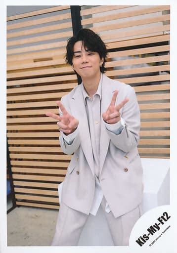 駿河屋 Kis My Ft2 北山宏光 膝上 「kis My Ftに逢える De Show 2022」グッズオフショット 公式生写真（男性生写真）