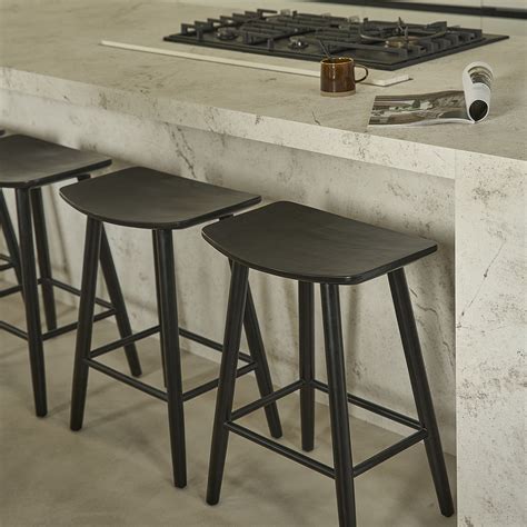 Lot De Tabourets En Teck Massif Noir Cm Ambre Mobilier De Salle