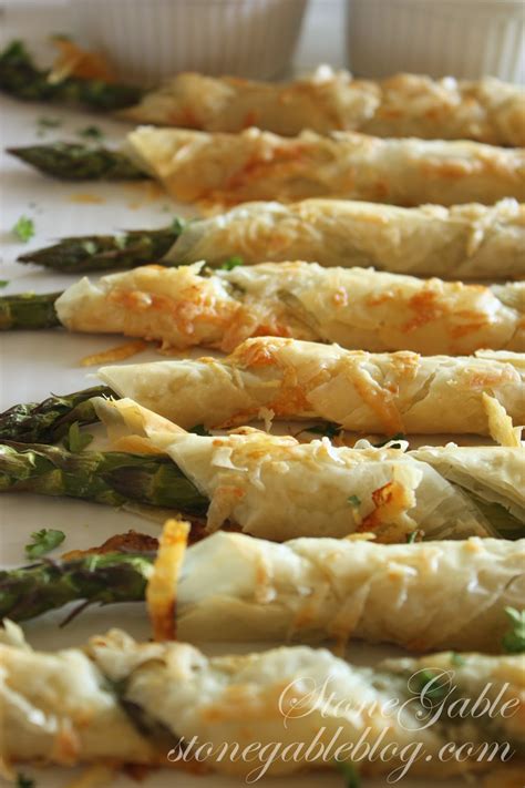 PARMESAN ASPARAGUS PHYLLO ROLL-UPS WITH LEMON DIPPING SAUCE - StoneGable