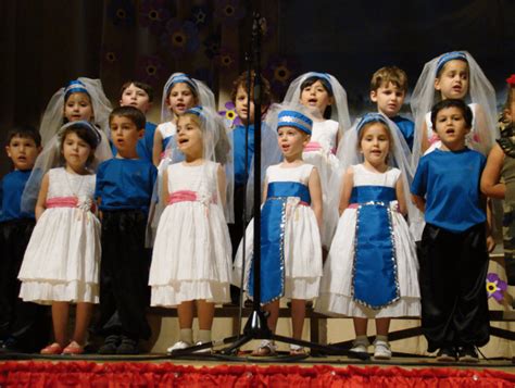 St Stephens Armenian Elementary School Holds 2015 Graduation Ceremonies