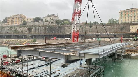 Waterfront di Genova è il giorno del varo del ponte Nord Piciocchi