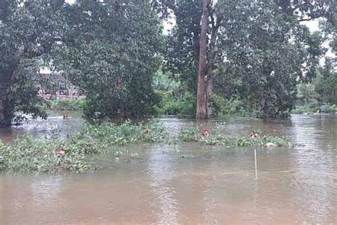 Budak Tahun Dikhuatiri Lemas Ketika Mandi Sungai