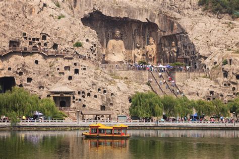 Conheça as impressionantes Grutas de Longmen na China Qual Viagem