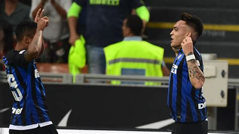 Jadi Pahlawan Inter Milan Lautaro Martinez Berbunga Bunga Bola