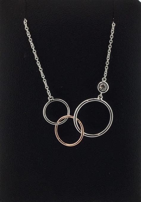 Silver circle Necklace