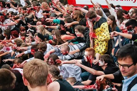 ZIELONA GÓRA Upiorny spacer po Zielonej Górze Zombie znów wyjdą na