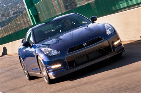 Nissan Gt R Black Edition Editor S Notebook Automobile Magazine