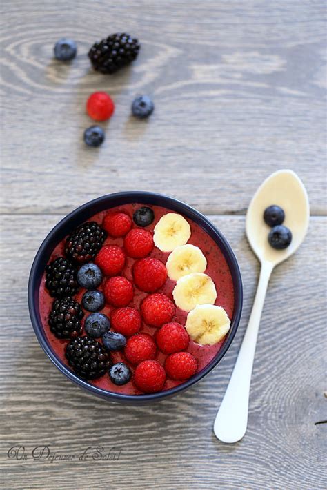 Smoothie Bowl Aux Fruits Rouges Un D Jeuner De Soleil