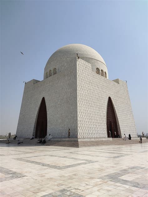 Mazar E Quaid Jinnah Mausoleum In The City Karachi