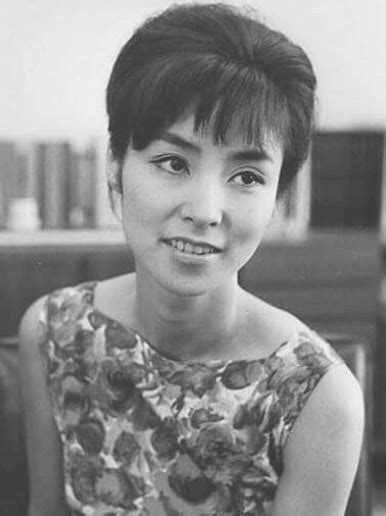 岩下志麻さんの若い頃の美しい写真に驚愕しました！野際陽子さんにそっくり？も確認！｜芸能人の若い頃や思い出を振り返ります