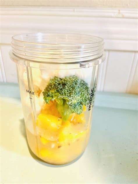 Broccoli Smoothie - Twin Mom Refreshed